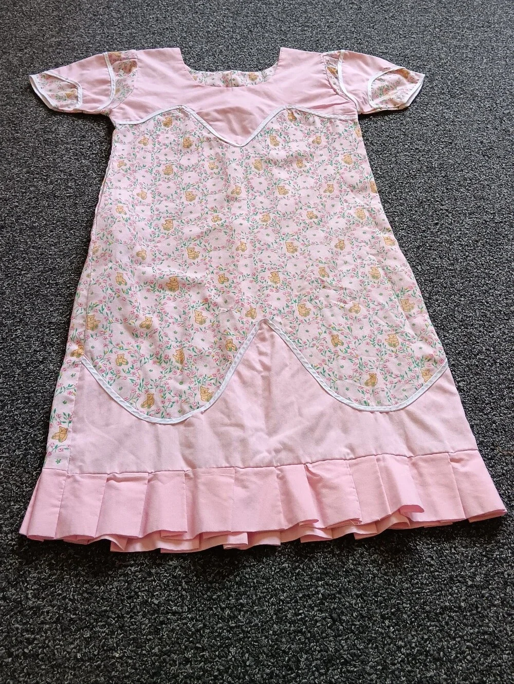70s 80s Handmade Vintage Whimsical Girls Bear Nightgown, Approx Sz 8 Whimsy Pink